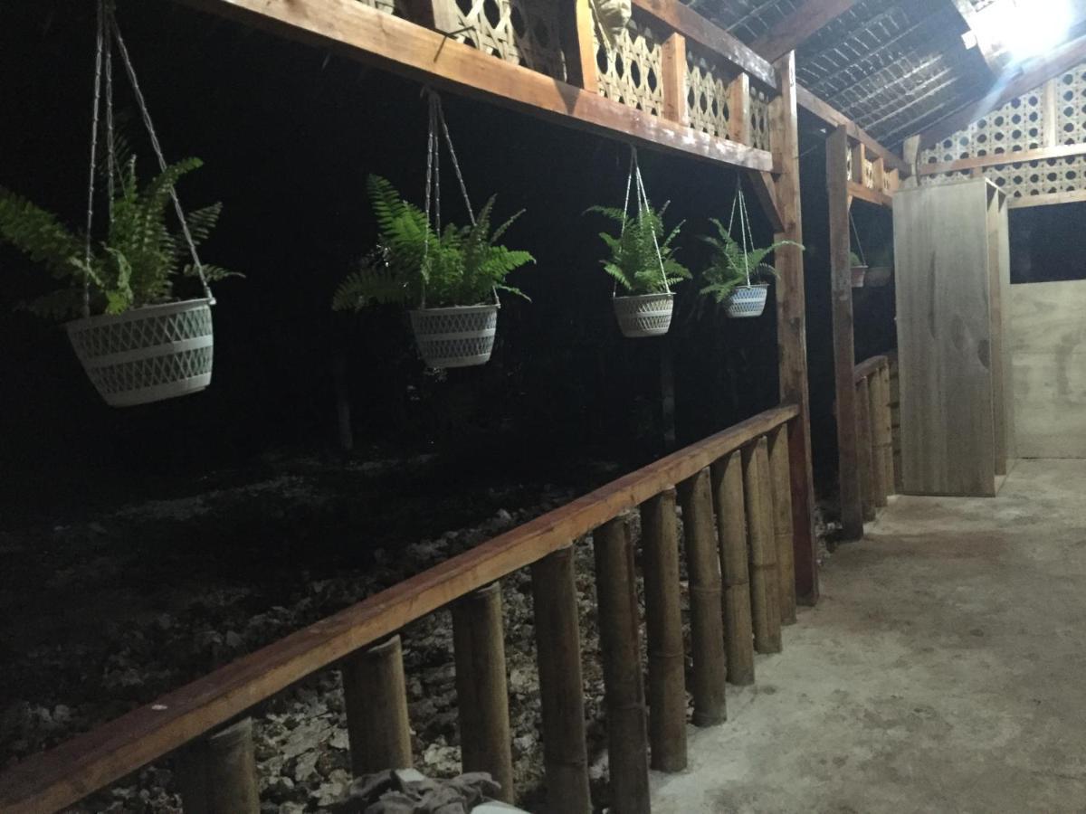 פנגלאו Bohemian Bohol Hostel מראה חיצוני תמונה
