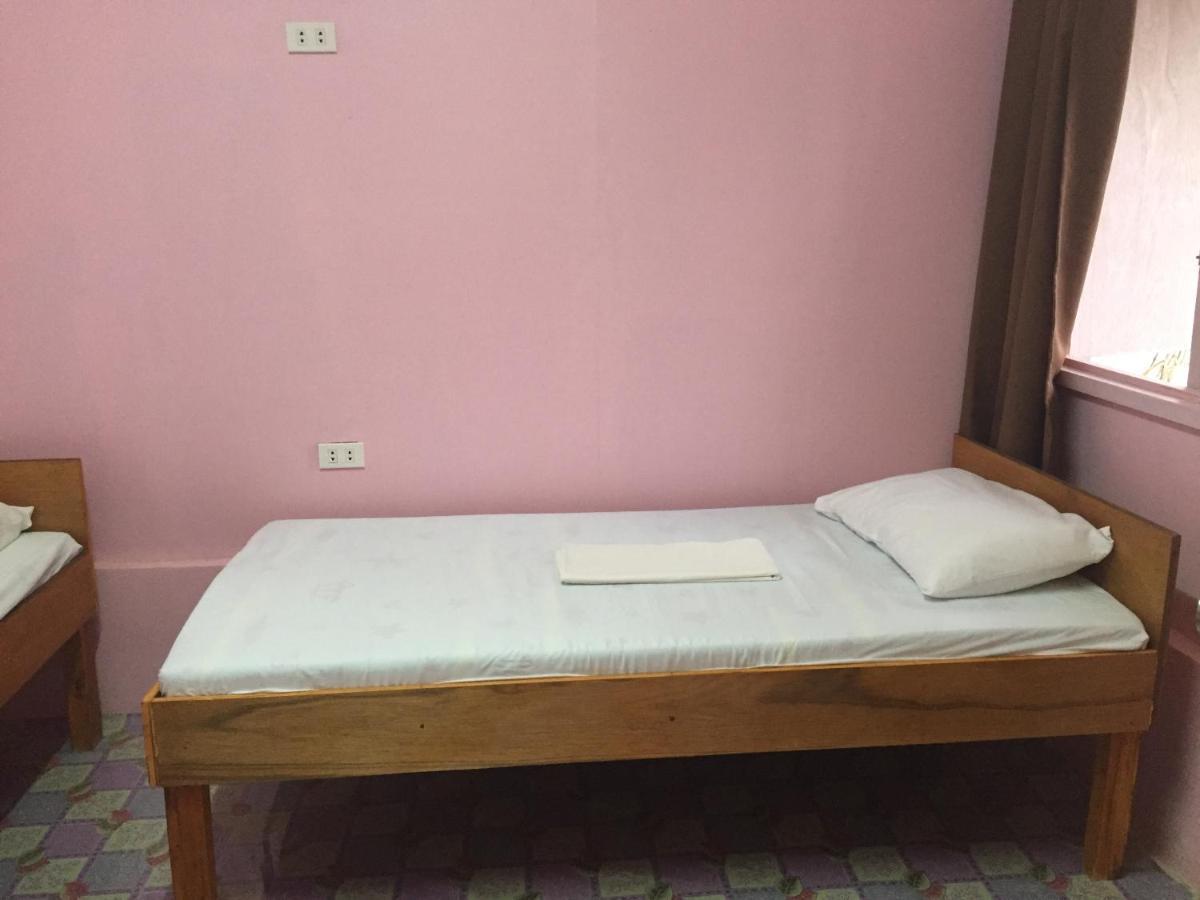 פנגלאו Bohemian Bohol Hostel מראה חיצוני תמונה